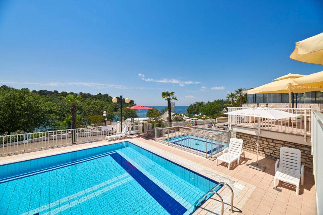 Zorna Plava Laguna 3*